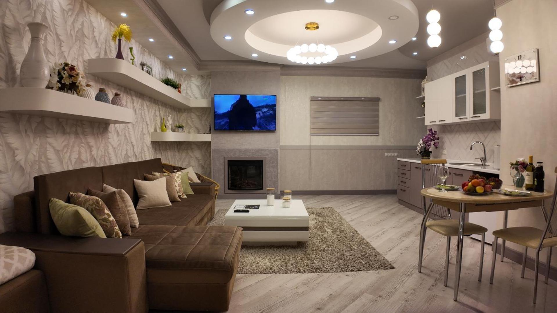 Апартаменты В Гостевом Домике Almaty Exterior photo